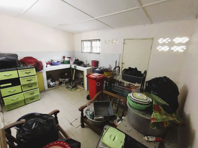 Rumah Teres 2 Tingkat untuk Dijual di Taman Jasmin (Senawang) - Azrul Othman - Kitchen - PropertyGuru.com.my