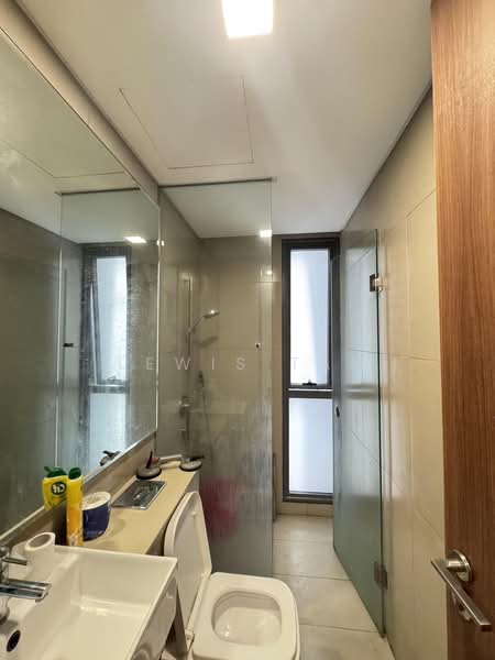 Kondominium untuk Disewa di The Fennel - Lewis Tam - Bathroom - PropertyGuru.com.my