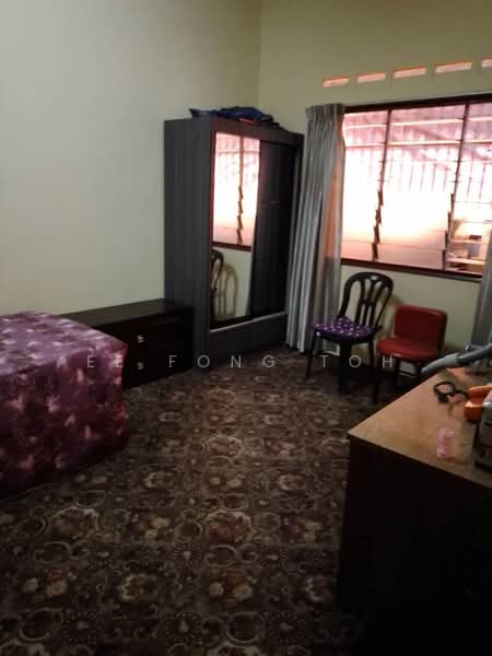 Rumah Teres 1-Tingkat untuk Dijual di Taman Sri Tebrau (Johor Bahru) - Ee Fong Toh - Bedroom - PropertyGuru.com.my