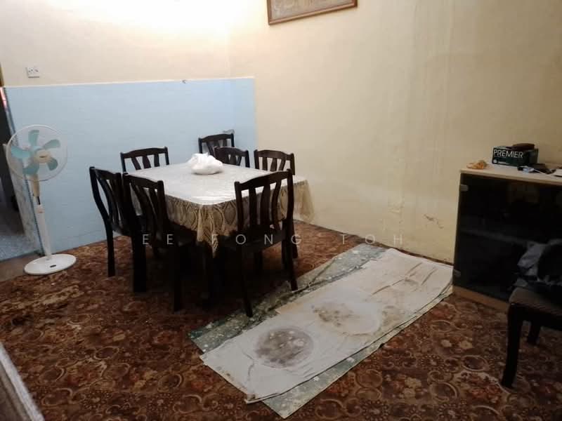 Rumah Teres 1-Tingkat untuk Dijual di Taman Sri Tebrau (Johor Bahru) - Ee Fong Toh - Dining Room - PropertyGuru.com.my
