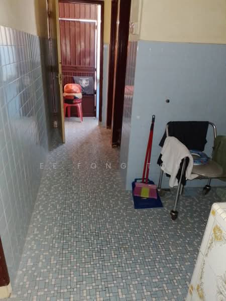 Rumah Teres 1-Tingkat untuk Dijual di Taman Sri Tebrau (Johor Bahru) - Ee Fong Toh - Corridor - PropertyGuru.com.my