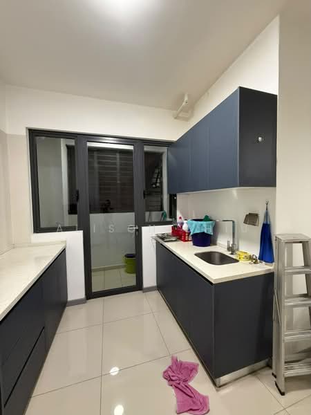 Servis Apartment untuk Disewa di United Point (Residensi Berpadu) - Alison Chiu - Kitchen - PropertyGuru.com.my