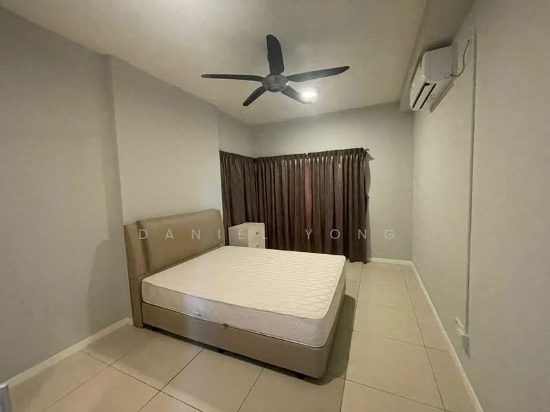Condominium for Sale at Ujana Executive Apartment - Daniel Yong - Bedroom - PropertyGuru.com.my