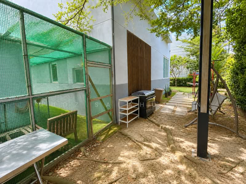 Bungalow House for Sale in Lakefront Villa (Cyberjaya) - Mudz Salahuddin - Exterior - PropertyGuru.com.my