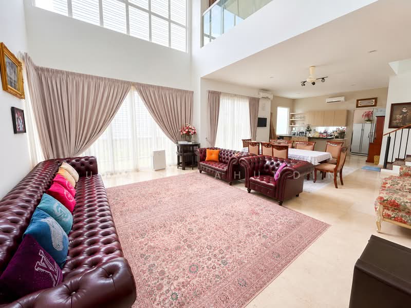 Bungalow House for Sale in Lakefront Villa (Cyberjaya) - Mudz Salahuddin - Living Room - PropertyGuru.com.my