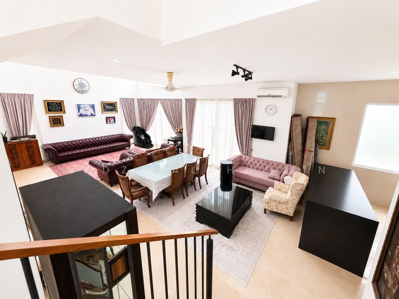 Bungalow House for Sale in Lakefront Villa (Cyberjaya) - Mudz Salahuddin - Living Room - PropertyGuru.com.my