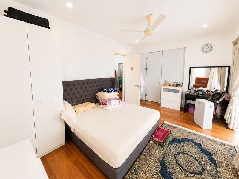 Bungalow House for Sale in Lakefront Villa (Cyberjaya) - Mudz Salahuddin - Bedroom - PropertyGuru.com.my