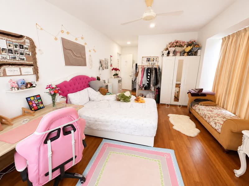 Bungalow House for Sale in Lakefront Villa (Cyberjaya) - Mudz Salahuddin - Bedroom - PropertyGuru.com.my
