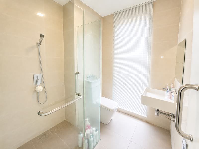 Bungalow House for Sale in Lakefront Villa (Cyberjaya) - Mudz Salahuddin - Bathroom - PropertyGuru.com.my