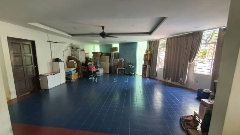 2-storey Terraced House for Sale in Sri Petaling (Kuala Lumpur) - Yasmin Sulaiman - Living Room - PropertyGuru.com.my