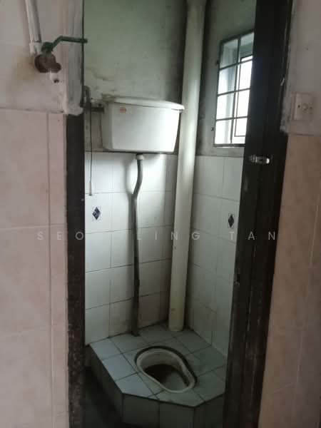 2-storey Terraced House for Sale in Taman Desa Melor (Senawang) - Seow Ling Tan - Bathroom - PropertyGuru.com.my