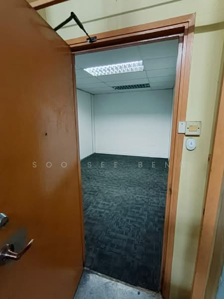 Shop / Office for Sale in Kepong (Kuala Lumpur) - Soo See Beng - Interior - PropertyGuru.com.my