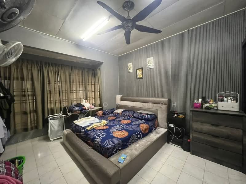 Rumah Teres 1 Tingkat untuk Dijual di Taman Seri Austin (Tebrau) - Ee Fong Toh - Bedroom - PropertyGuru.com.my