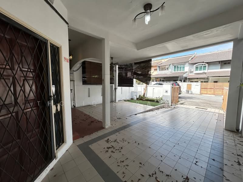 2-storey Terraced House for Rent in Ampang (Selangor) - Thoriq Suparman - Exterior - PropertyGuru.com.my