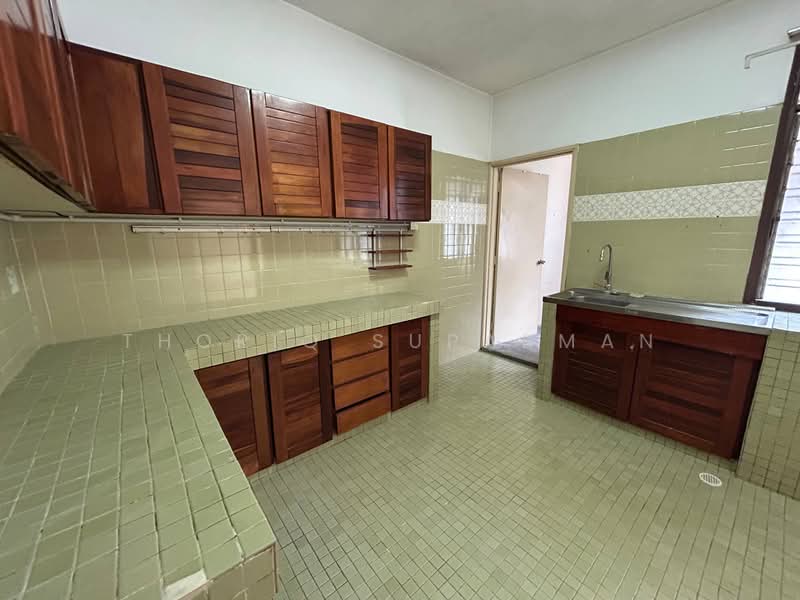 2-storey Terraced House for Rent in Ampang (Selangor) - Thoriq Suparman - Kitchen - PropertyGuru.com.my