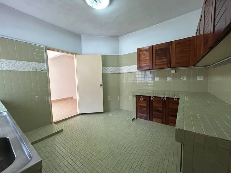 2-storey Terraced House for Rent in Ampang (Selangor) - Thoriq Suparman - Kitchen - PropertyGuru.com.my