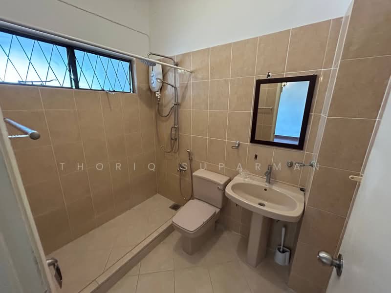 2-storey Terraced House for Rent in Ampang (Selangor) - Thoriq Suparman - Bathroom - PropertyGuru.com.my