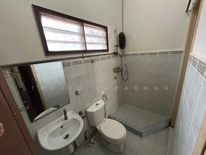 2-storey Terraced House for Rent in Ampang (Selangor) - Thoriq Suparman - Bathroom - PropertyGuru.com.my