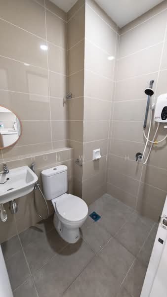 Kondominium untuk Disewa di Waltz Residences - Chun Wai Ho - Bathroom - PropertyGuru.com.my