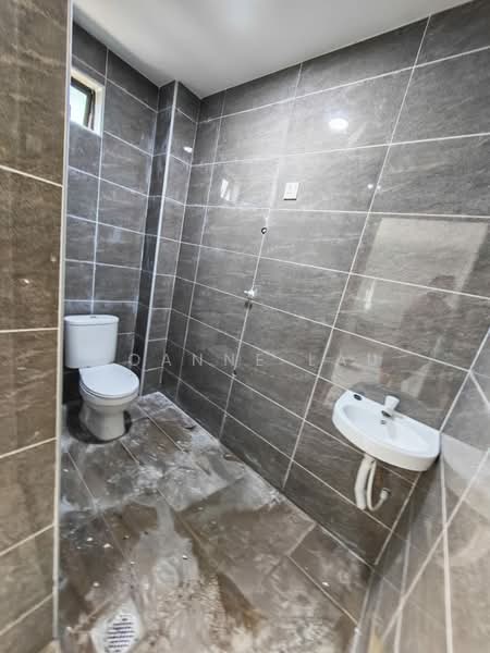 2-storey Terraced House for Sale in Taman Skudai Baru (Skudai) - Joanne Lau - Bathroom - PropertyGuru.com.my