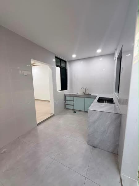 Rumah Teres 2-Tingkat untuk Dijual di Taman Skudai Baru (Skudai) - Joanne Lau - Kitchen - PropertyGuru.com.my