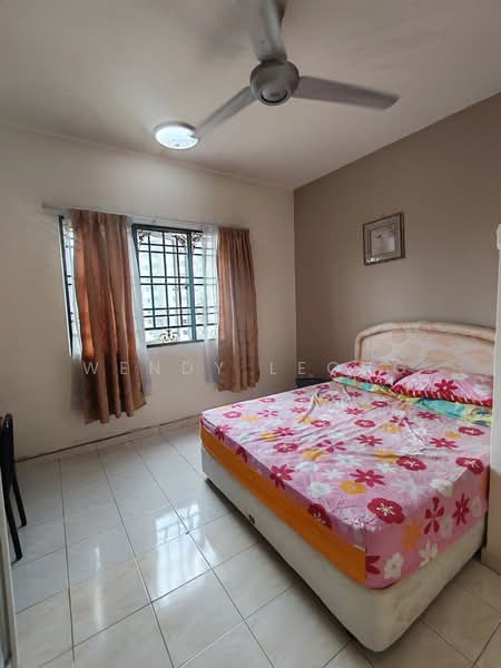 Pangsapuri untuk Dijual di Desaminium Rimba - Wendy Leong - Bedroom - PropertyGuru.com.my