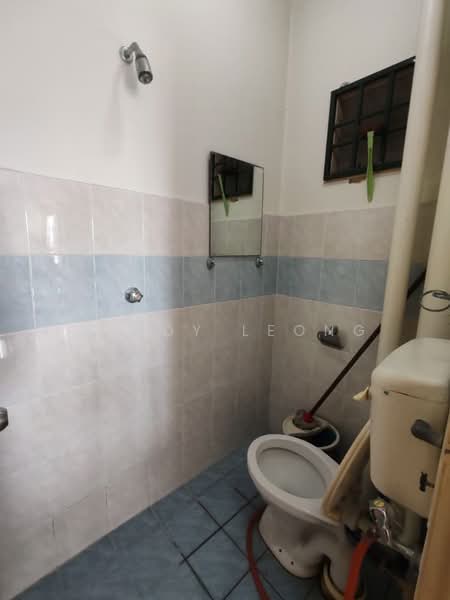 Pangsapuri untuk Dijual di Desaminium Rimba - Wendy Leong - Bathroom - PropertyGuru.com.my