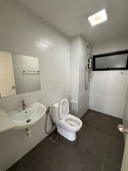 Servis Apartment untuk Disewa di Sk One Residence - Sally Wong - Bathroom - PropertyGuru.com.my