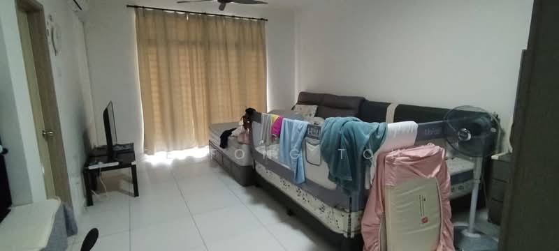 Rumah Teres 2 Tingkat untuk Dijual di Taman Kempas Indah (Tebrau) - Ee Fong Toh - Living Room - PropertyGuru.com.my