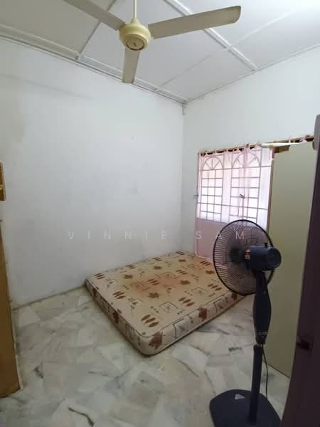 1-storey Terraced House for Sale in Bandar Selesa Jaya (Skudai) - Vinnie Sam - PropertyGuru.com.my