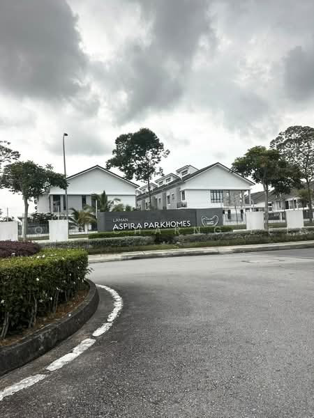 Terraced House for Rent in Iskandar Puteri (Nusajaya) (Johor) - Hong Charng Lee - Exterior - PropertyGuru.com.my