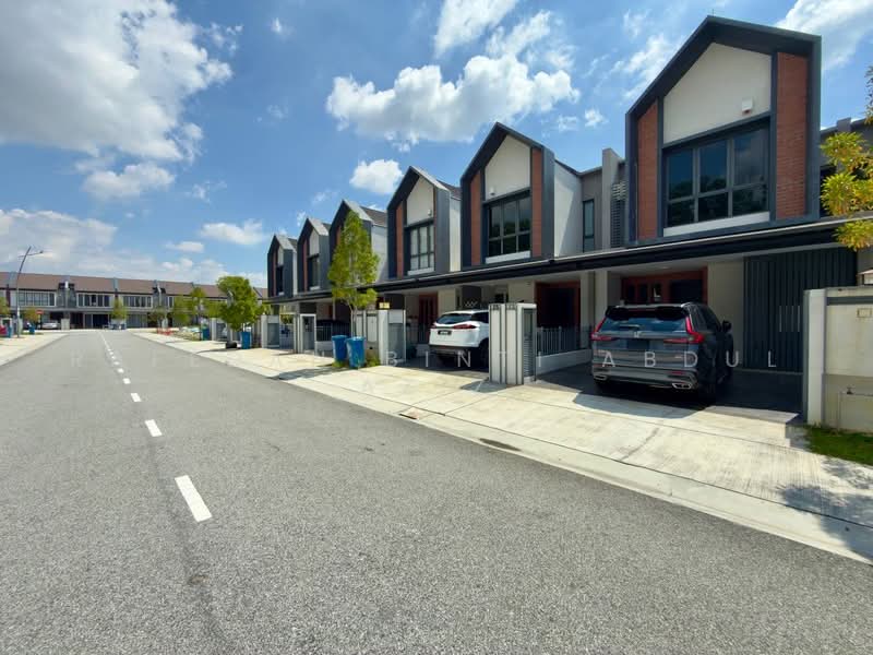 Rumah Teres 2-Tingkat untuk Dijual di Elmina (Shah Alam) - Rafedah Binti Abdul Aziz - PropertyGuru.com.my