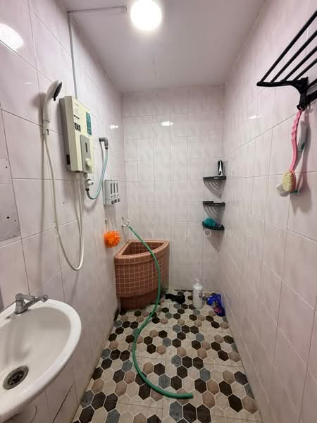 Rumah Teres 1 Tingkat untuk Dijual di Taman Sri Skudai (Skudai) - Janlly Jong - Bathroom - PropertyGuru.com.my