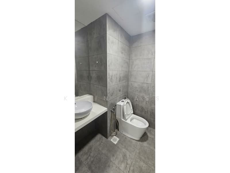 Kediaman Servis untuk Dijual di SkyPark @ Cyberjaya - Kevin Dass - Bathroom - PropertyGuru.com.my