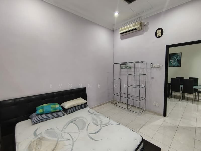 1-storey Terraced House for Rent in Bandar Putra (Kulai) - Evonne Chia - Bedroom - PropertyGuru.com.my