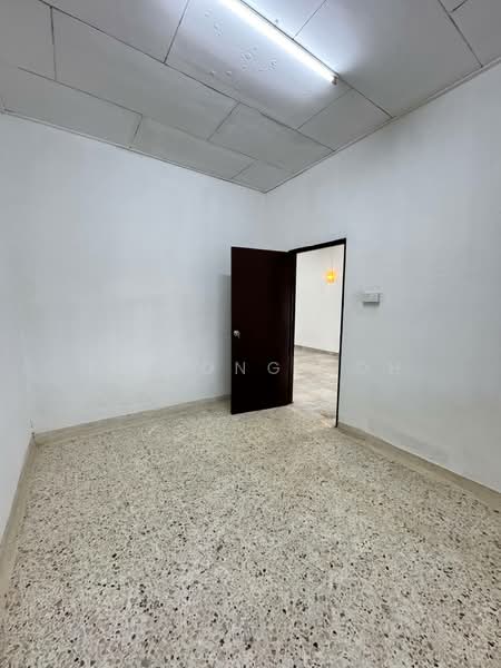 1-storey Terraced House for Sale in Taman Ungku Tun Aminah (Skudai) - Ee Fong Toh - Interior - PropertyGuru.com.my