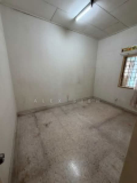 1-storey Terraced House for Sale in Taman Perling (Perling) - Alex Sieh - PropertyGuru.com.my