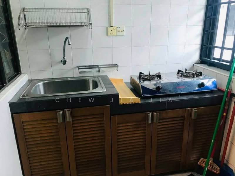 Rumah Teres 1 Tingkat untuk Dijual di Taman Molek (Johor Bahru) - Chew Jia Jia - Kitchen - PropertyGuru.com.my