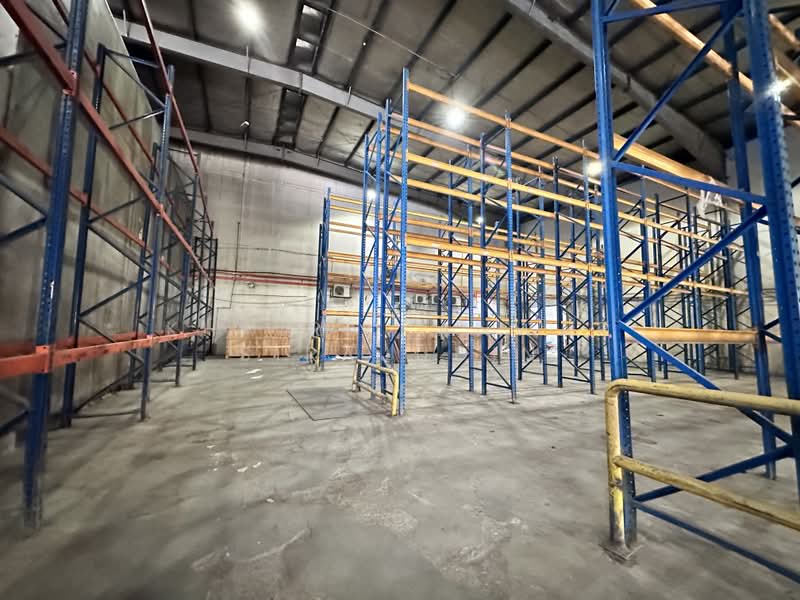 Warehouse for Rent in Hicom - Glenmarie Industrial Park (Shah Alam) - Khairil Anwar Sirajudin - Interior - PropertyGuru.com.my