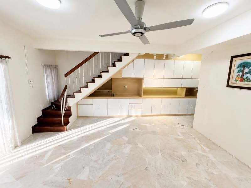 Rumah Teres 2 Tingkat untuk Dijual di Batu Caves (Selangor) - Wan Azlan Ahmad - PropertyGuru.com.my