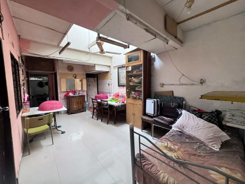 1-storey Terraced House for Sale in Taman Desa Jaya (Kepong) - Alison Chiu - Dining Room - PropertyGuru.com.my