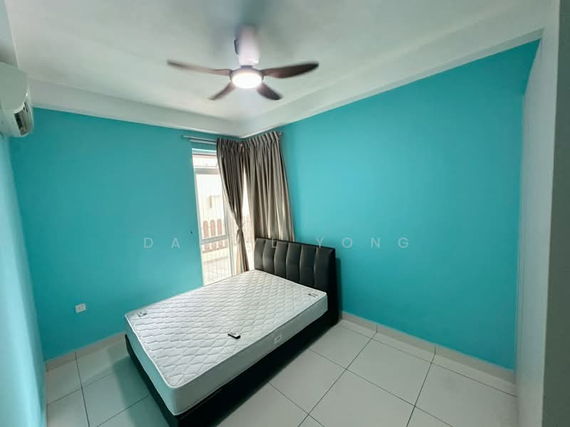 Kediaman Servis untuk Dijual di KSL Residence @ Daya - Daniel Yong - Bedroom - PropertyGuru.com.my