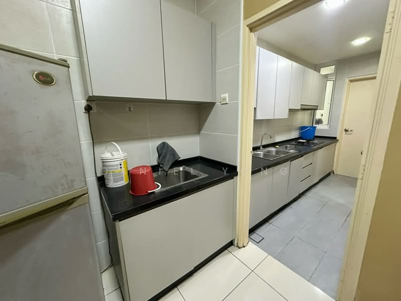 Kediaman Servis untuk Dijual di KSL Residence @ Daya - Daniel Yong - Kitchen - PropertyGuru.com.my