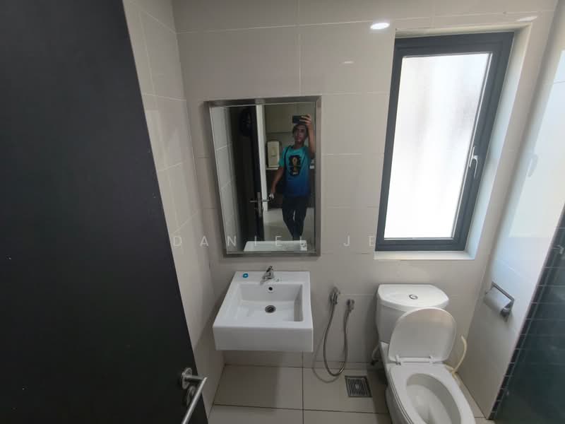 Service Residence for Rent at Centrus Soho - Daniel Je - PropertyGuru.com.my