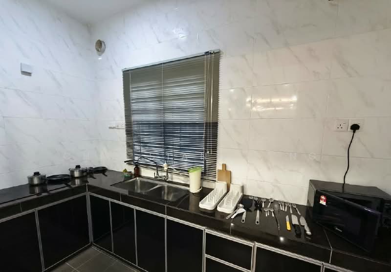 Rumah Teres 2.5-Tingkat untuk Disewa di Bemban (Melaka) - Chin Siang Fong - Kitchen - PropertyGuru.com.my