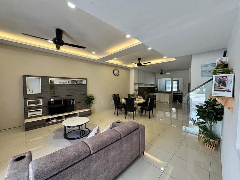 2.5-storey Terraced House for Rent in Bemban (Melaka) - Chin Siang Fong - Living Room - PropertyGuru.com.my