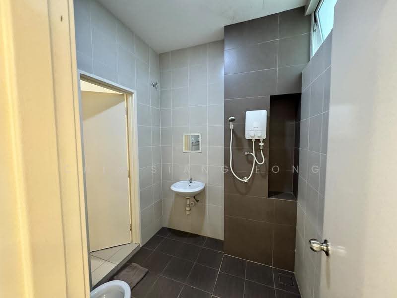 2.5-storey Terraced House for Rent in Bemban (Melaka) - Chin Siang Fong - Bathroom - PropertyGuru.com.my