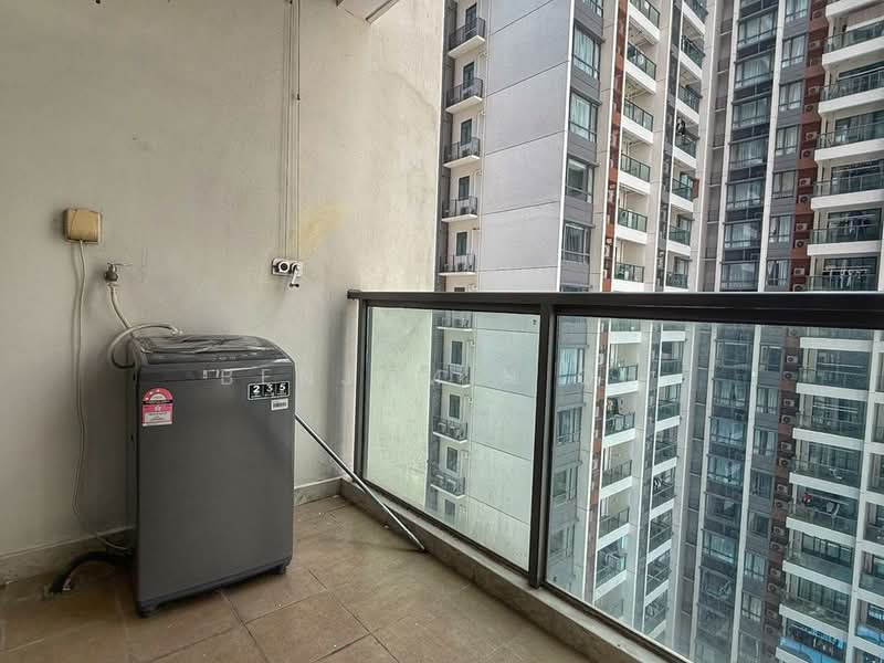 Servis Apartment untuk Disewa di R&F Princess Cove Phase 1 - Benjamin Oh - Balcony - PropertyGuru.com.my