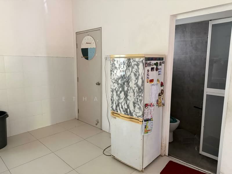 2-storey Terraced House for Rent in Cybersouth (Dengkil) - Ethan Yong - Kitchen - PropertyGuru.com.my