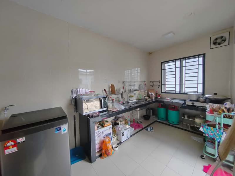 2-storey Terraced House for Sale in Seksyen U9 (Shah Alam) - Ken Lai - Kitchen - PropertyGuru.com.my